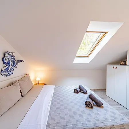 Apartament Island Gem