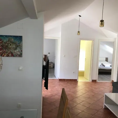 Island Gem Pupnatska Luka