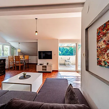 Island Gem * Pupnatska Luka