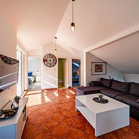 Island Gem Apartman