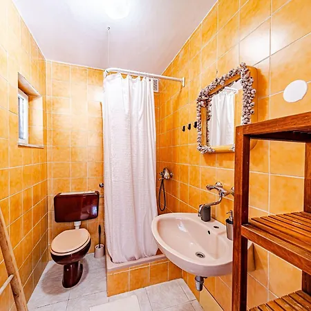 Island Gem Pupnatska Luka