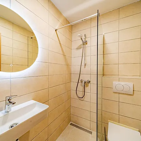 Island Gem * Pupnatska Luka