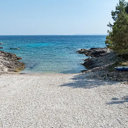 Island Gem * Pupnatska Luka