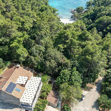 Island Gem * Pupnatska Luka