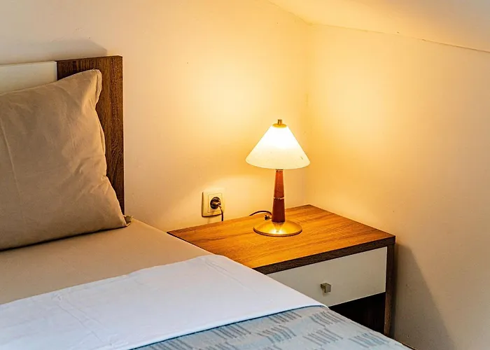 Island Gem Pupnatska Luka