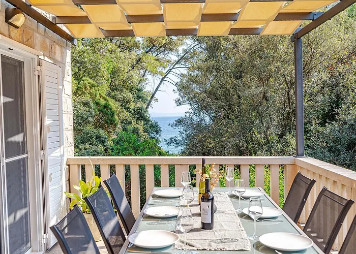 Island Gem * Pupnatska Luka