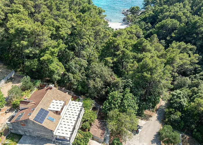 Island Gem * Pupnatska Luka